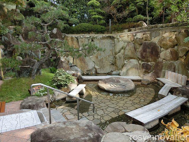 湯郷　足湯